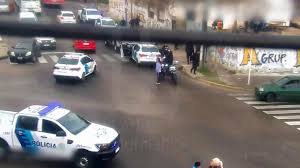 LANÚS: INTENTÓ ESTRANGULAR A SU PAREJA Y FUE DETENIDO ANTES DE QUE OCURRIERA UNA TRAGEDIA