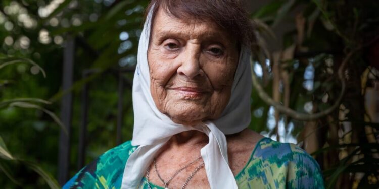 Falleció Taty Almeida, símbolo de la lucha por los derechos humanos