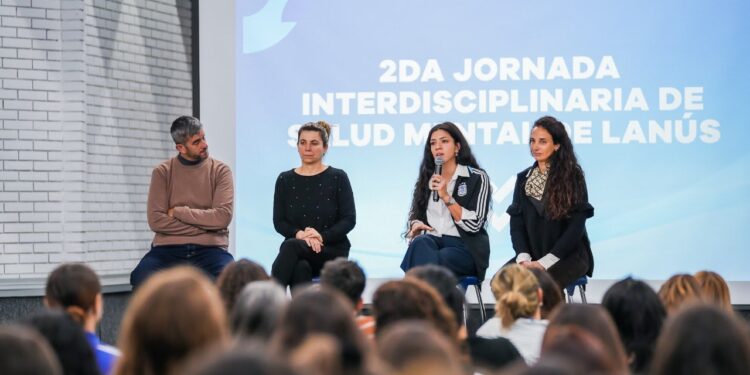 LANÚS GOBIERNO DESARROLLÓ LA SEGUNDA JORNADA INTERDISCIPLINARIA DE SALUD MENTAL LANÚS