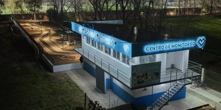 LANÚS GOBIERNO INAUGURÓ EL NUEVO CENTRO DE MONITOREO DEL PARQUE CENTRAL LAS COLONIAS
