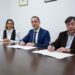 JULIÁN ÁLVAREZ Y EL RECTOR DE LA UNDAV FIRMARON UN CONVENIO PARA IMPLEMENTAR EL PLAN CURRICULAR DEL PRIMER CICLO DE FORMACIÓN DE LA NUEVA ESCUELA DE POLICÍA DE PREVENCIÓN MUNICIPAL DE LANÚS