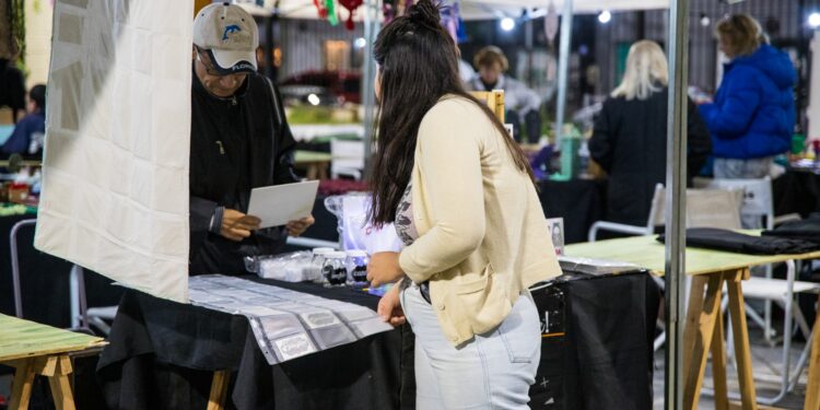 LANÚS GOBIERNO REALIZARÁ UNA NUEVA EDICIÓN DE LA FERIA “HECHO EN LANÚS” EN LANÚS ESTE Y OESTE