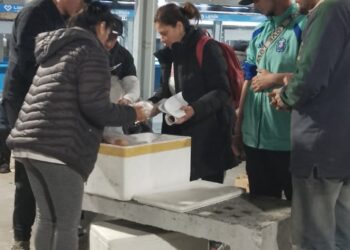 NUEVA JORNADA SOLIDARIA EN LANÚS: MIENTRAS CRECE EL HAMBRE, LA SOLIDARIDAD OCUPA EL LUGAR QUE ABANDONA EL ESTADO