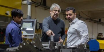 DÍA DE LA INDUSTRIA EN LANÚS: BALLADARES ADVIERTE SOBRE LA CRISIS PYME Y EL IMPACTO DEL MODELO DE MILEI